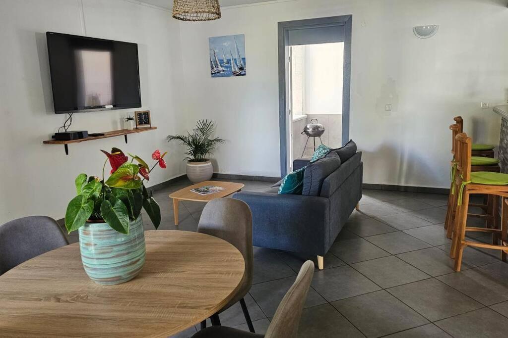 Apartamento Au Coin Du Phare Goyave Exterior foto